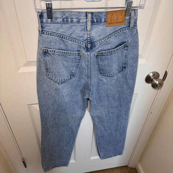 Aritzia Denim Forum "The Joni High Rise Loose 28L" Jeans - Picture 8 of 16